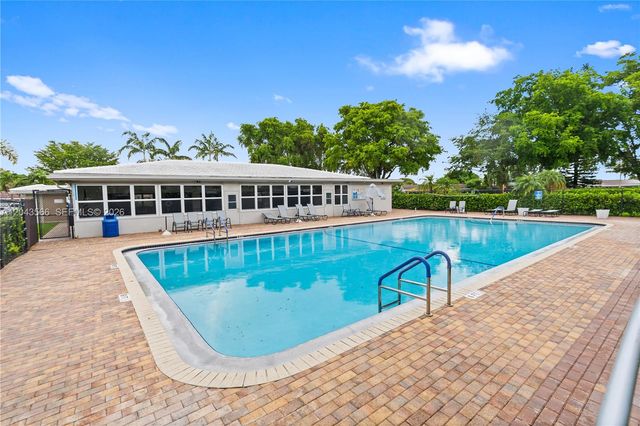 7111 NW 58th Street, Tamarac, FL 33321