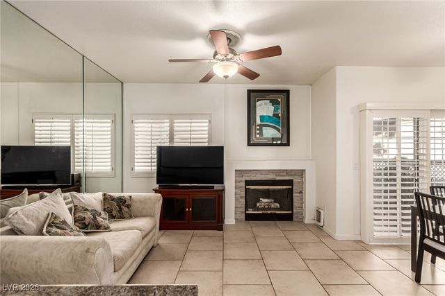 311 Seine Way 311, Henderson, NV 89014