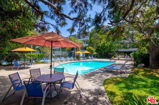 306 Bora Bora Way 202, Marina Del Rey, CA 90292