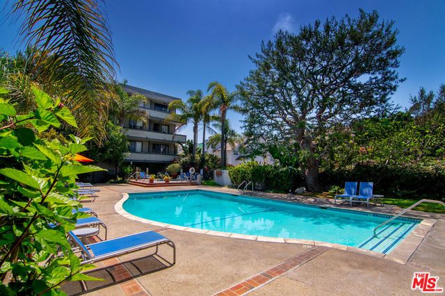 306 Bora Bora Way 202, Marina Del Rey, CA 90292