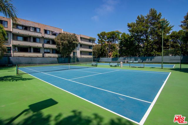 306 Bora Bora Way 202, Marina Del Rey, CA 90292