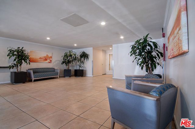 306 Bora Bora Way 202, Marina Del Rey, CA 90292
