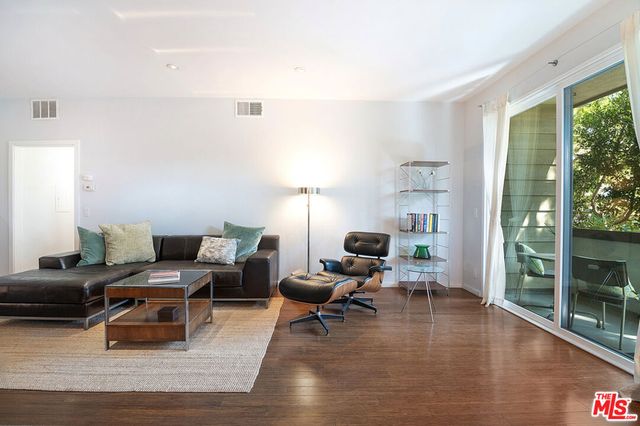 306 Bora Bora Way 202, Marina Del Rey, CA 90292