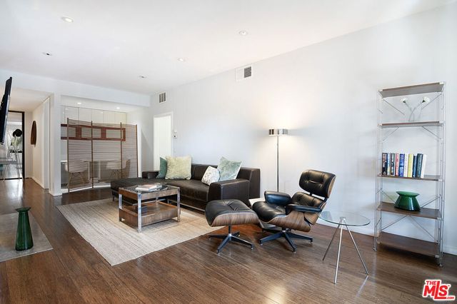 306 Bora Bora Way 202, Marina Del Rey, CA 90292