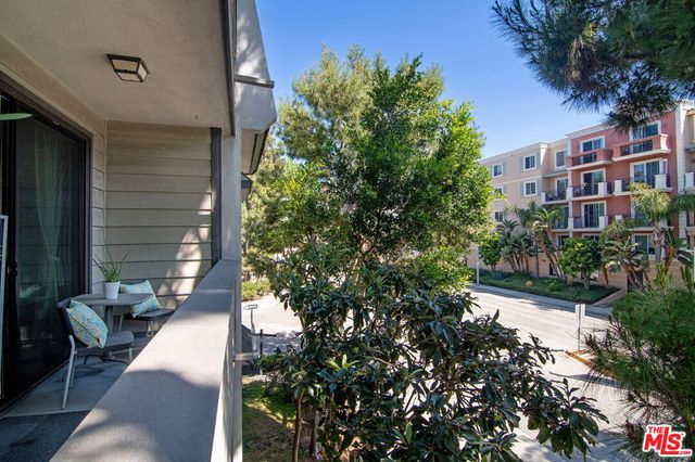 306 Bora Bora Way 202, Marina Del Rey, CA 90292
