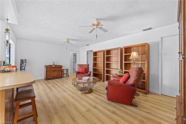 1334 SE 12th TER, Cape Coral, FL 33990