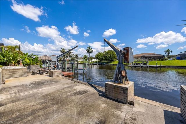 1334 SE 12th TER, Cape Coral, FL 33990