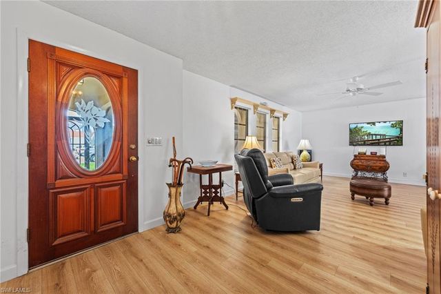 1334 SE 12th TER, Cape Coral, FL 33990
