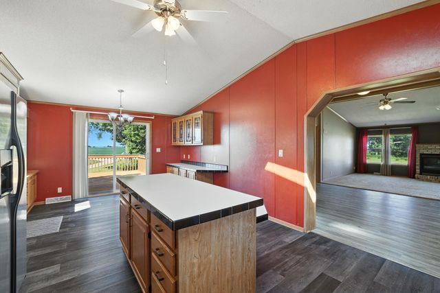 755 240th Avenue SW, Appleton, MN 56208