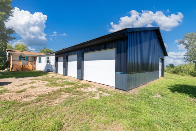 755 240th Avenue SW, Appleton, MN 56208