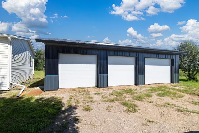 755 240th Avenue SW, Appleton, MN 56208