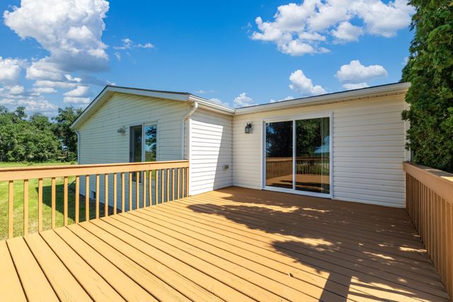 755 240th Avenue SW, Appleton, MN 56208