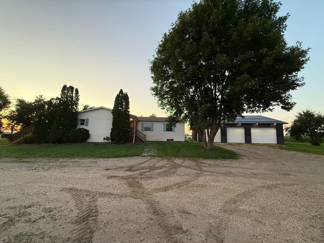 755 240th Avenue SW, Appleton, MN 56208