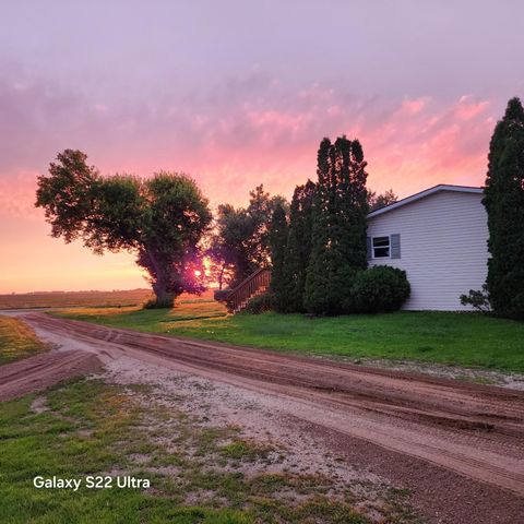 755 240th Avenue SW, Appleton, MN 56208