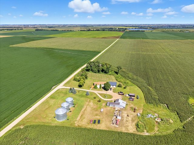 755 240th Avenue SW, Appleton, MN 56208