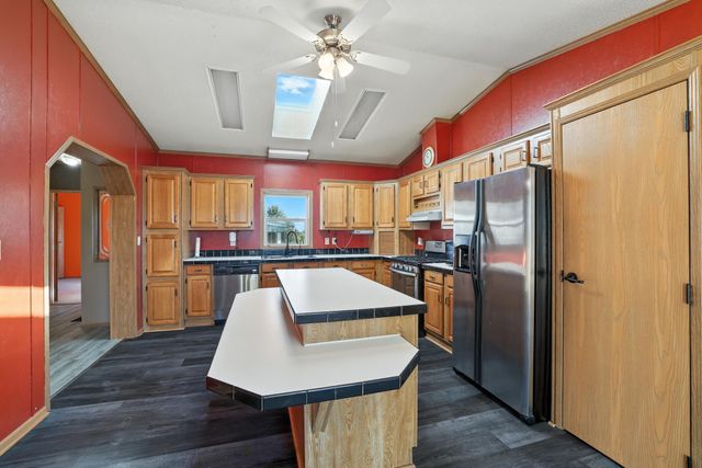 755 240th Avenue SW, Appleton, MN 56208