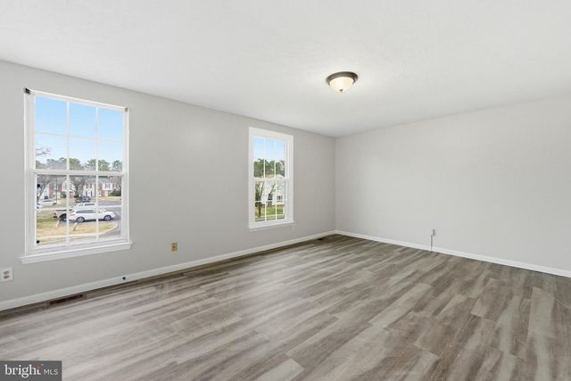 115 VILLA KNOLL CT, Sicklerville, NJ 08081