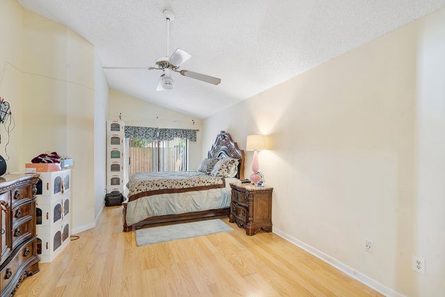 904 Magnolia Avenue, North Lauderdale, FL 33068