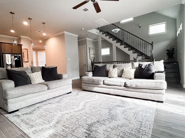 3904 Centre Plains Way, Houston, TX 77043