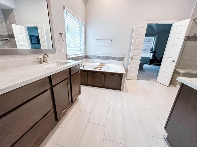 3904 Centre Plains Way, Houston, TX 77043