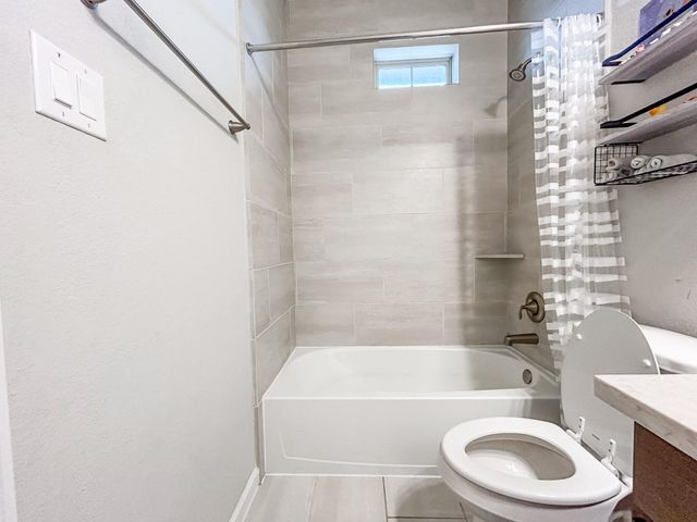 3904 Centre Plains Way, Houston, TX 77043