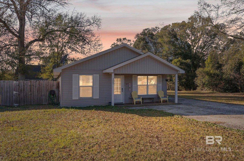 305 4th Street, Summerdale, AL 36580