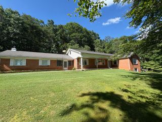 9283 Reservoir RD, Roanoke, VA 24019