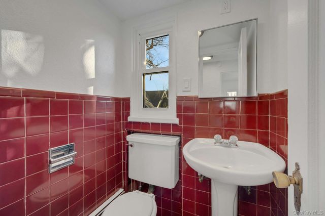 54 Rockland Avenue, Yonkers, NY 10705