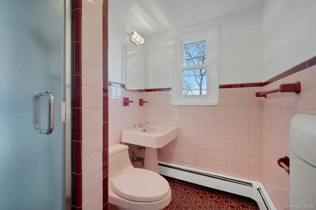 54 Rockland Avenue, Yonkers, NY 10705