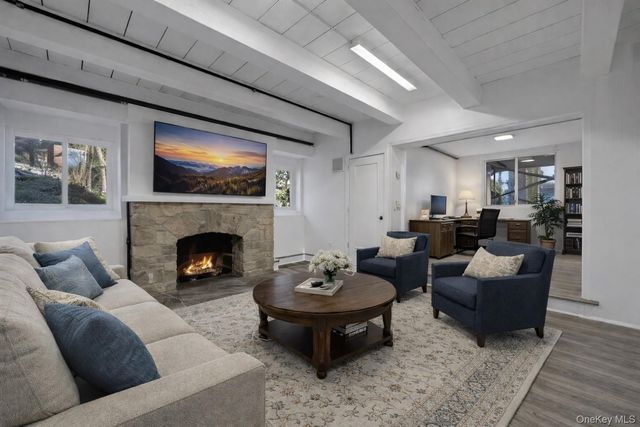 54 Rockland Avenue, Yonkers, NY 10705