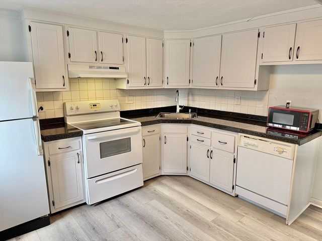 124 Addison St 4, Chelsea, MA 02150