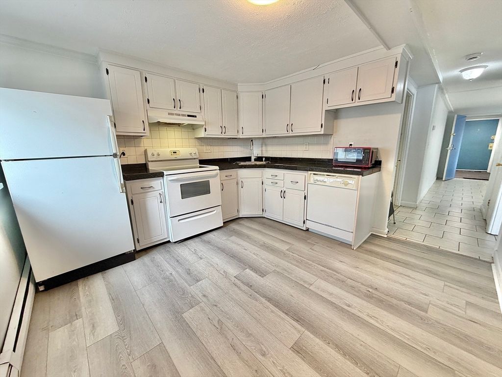 124 Addison St 4, Chelsea, MA 02150