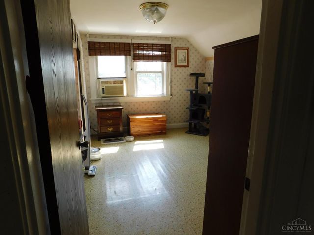 4467 Grove Avenue, Green Twp, OH 45211