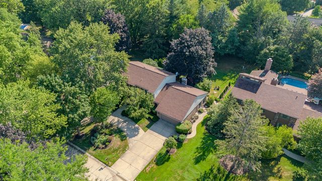 29822 Deer Run, Farmington Hills, MI 48331