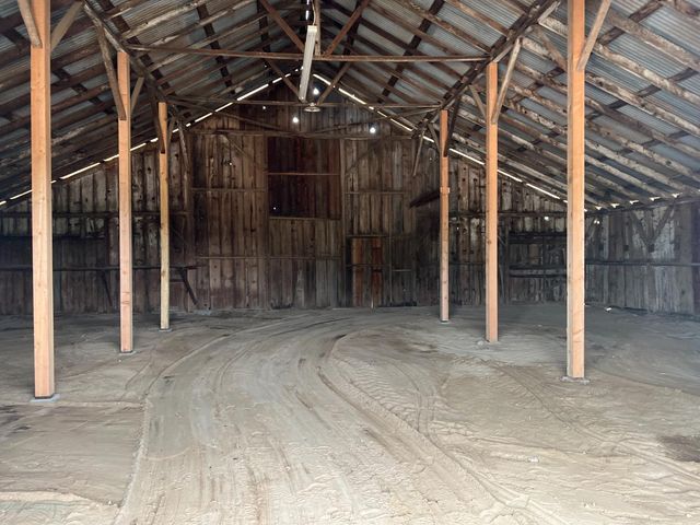 505 N Indianola Avenue, Sanger, CA 93657