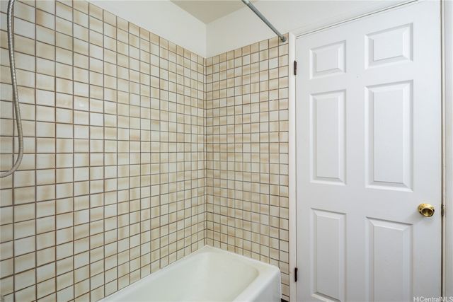 2069 California Avenue 15F, Wahiawa, HI 96786
