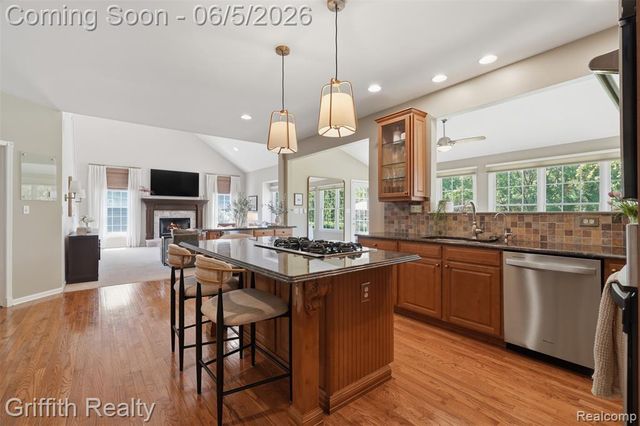 1543 Fairfax Court, Milford, MI 48380