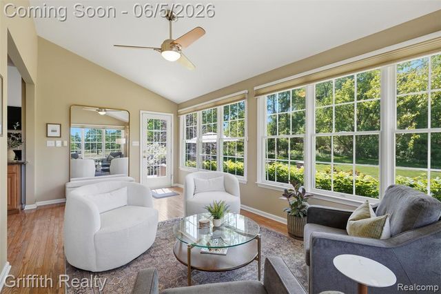 1543 Fairfax Court, Milford, MI 48380