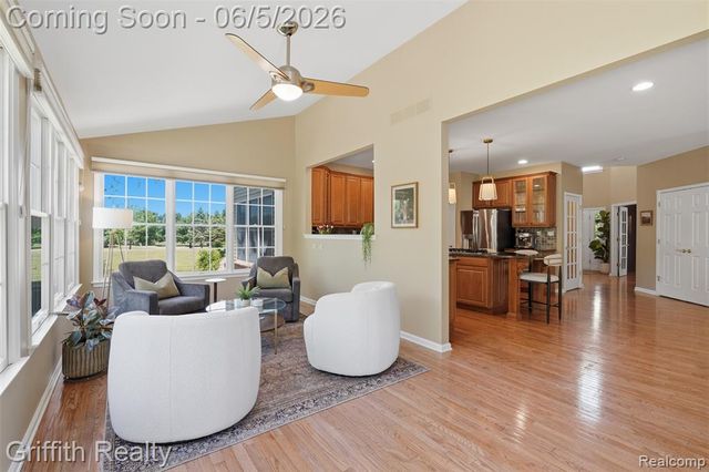 1543 Fairfax Court, Milford, MI 48380