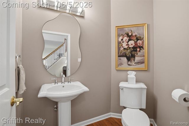 1543 Fairfax Court, Milford, MI 48380