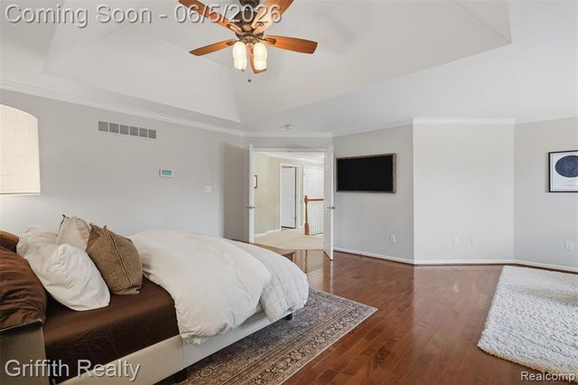 1543 Fairfax Court, Milford, MI 48380