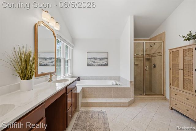 1543 Fairfax Court, Milford, MI 48380