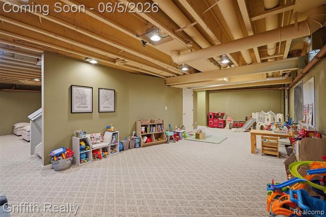 1543 Fairfax Court, Milford, MI 48380