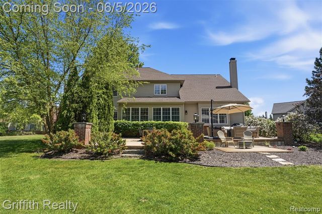 1543 Fairfax Court, Milford, MI 48380
