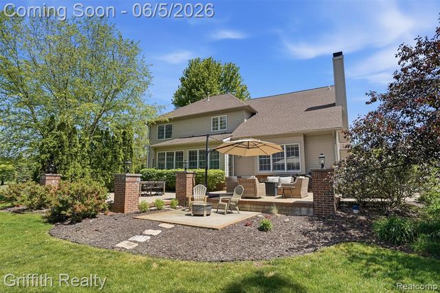 1543 Fairfax Court, Milford, MI 48380