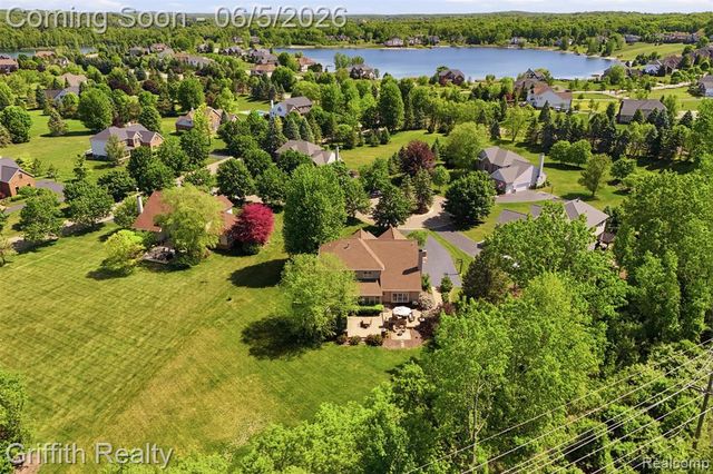 1543 Fairfax Court, Milford, MI 48380