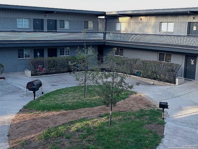 615 Vance Jackson Rd Apt 106, San Antonio, TX 78201