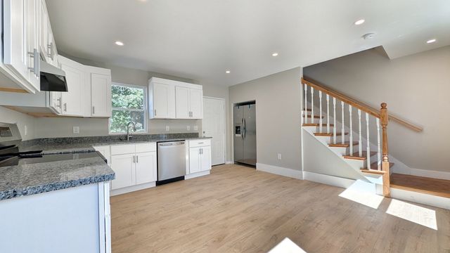 603 Woburn St 2, Wilmington, MA 01887