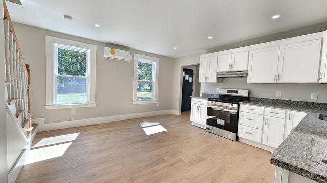 603 Woburn St 2, Wilmington, MA 01887