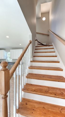 603 Woburn St 2, Wilmington, MA 01887